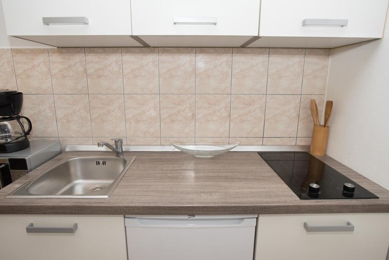 Apartments Lovric Vodice Exterior photo