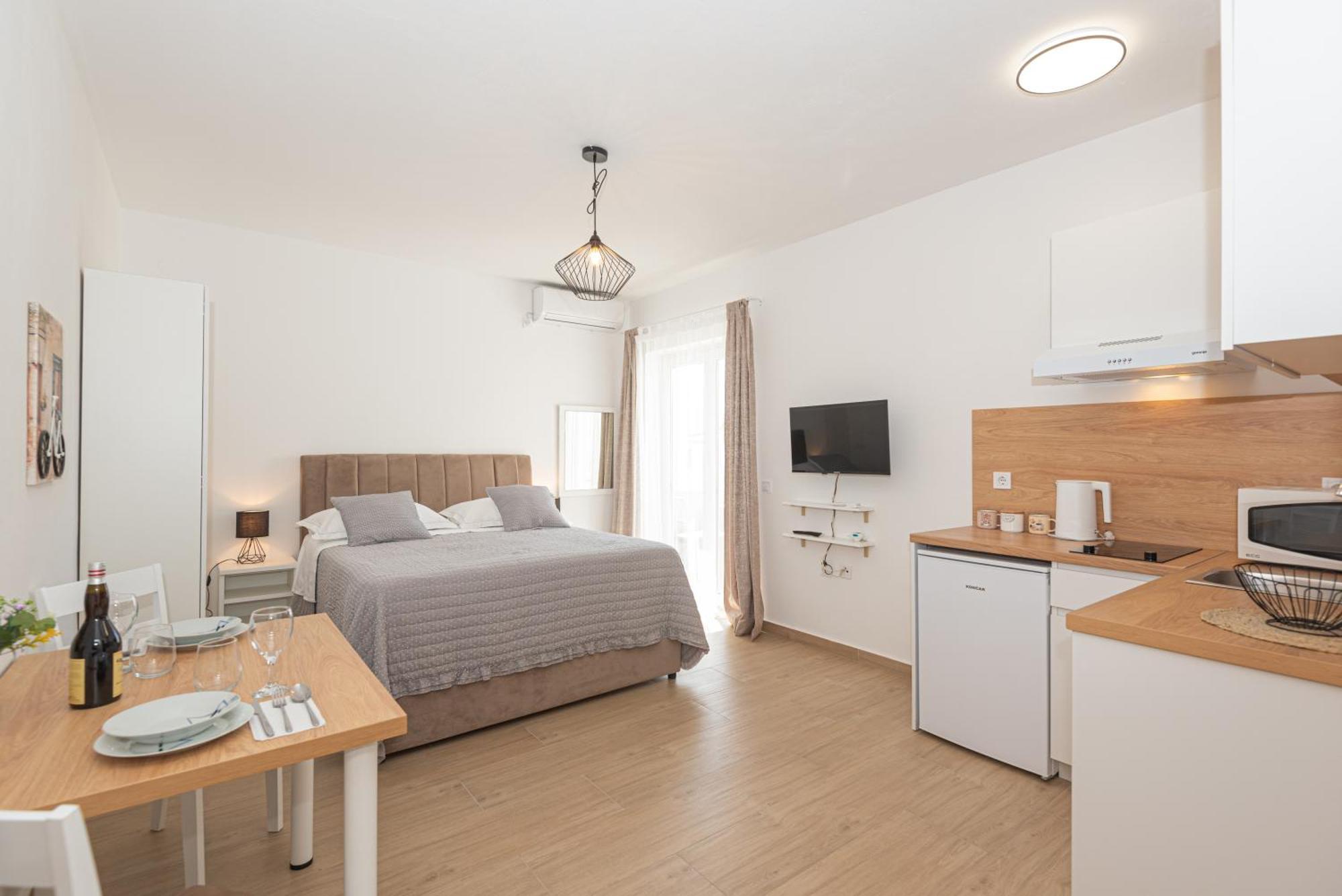 Apartments Lovric Vodice Exterior photo